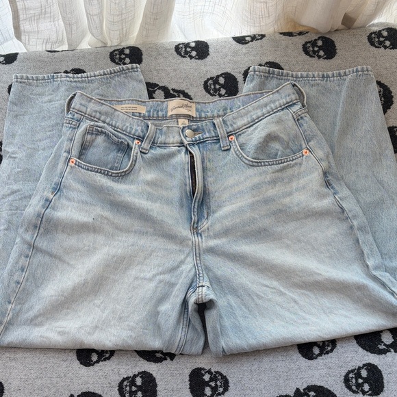 Women’s light wash Barrel Jean sz 10 - Picture 3 of 3